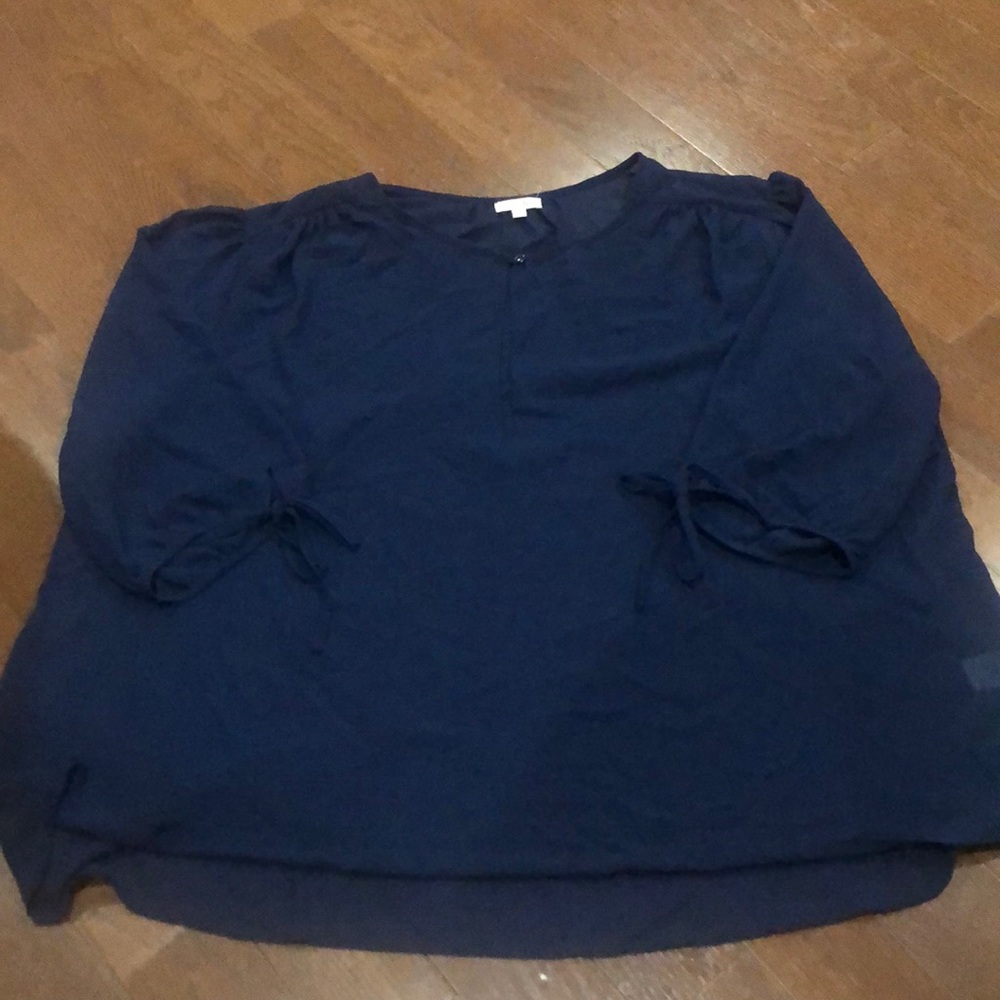 Cute 3X navy sheer tie-sleeve top